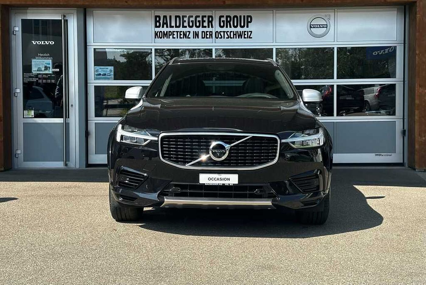 Volvo  2.0 T8 TE R-Design AWD